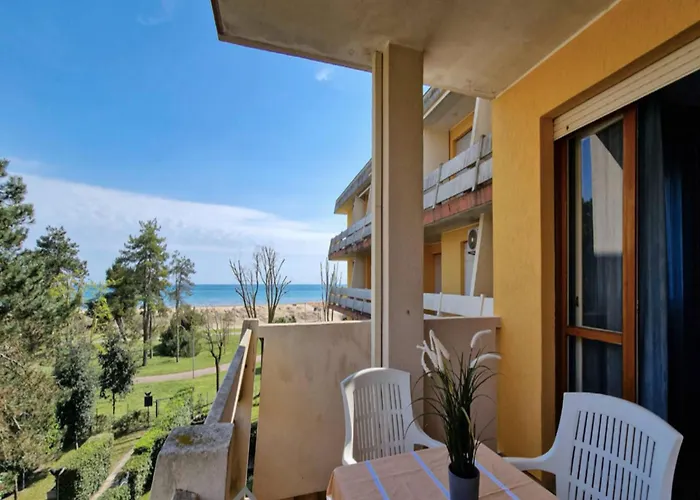 Lovely Flat Next To Lido Dei Pini-beahost Апартаменты *