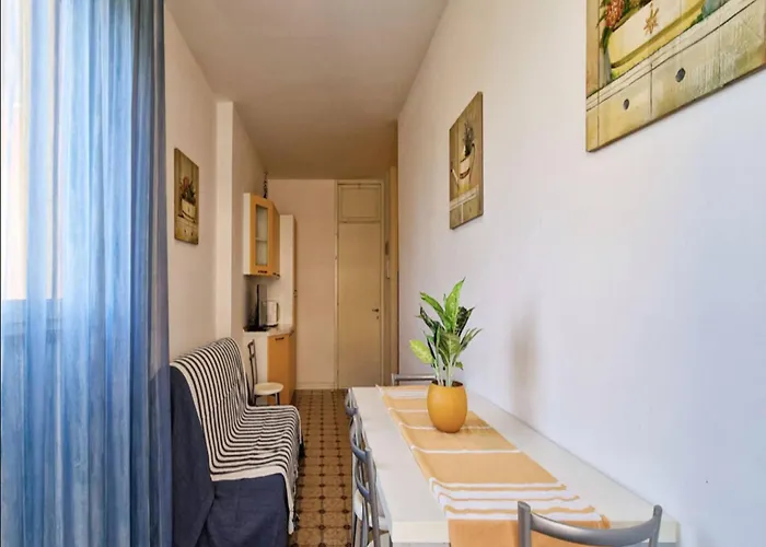 Lovely Flat Next To Lido Dei Pini-beahost * Бибионе