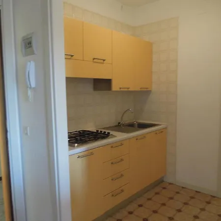 アパート Lovely Flat Next To Lido Dei Pini-beahost *